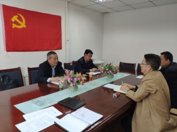 甘肅演藝集團紀委書記張正權(quán)赴甘肅省舞臺美術(shù)工廠調(diào)研指導(dǎo)工作